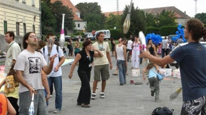 2008 (9)